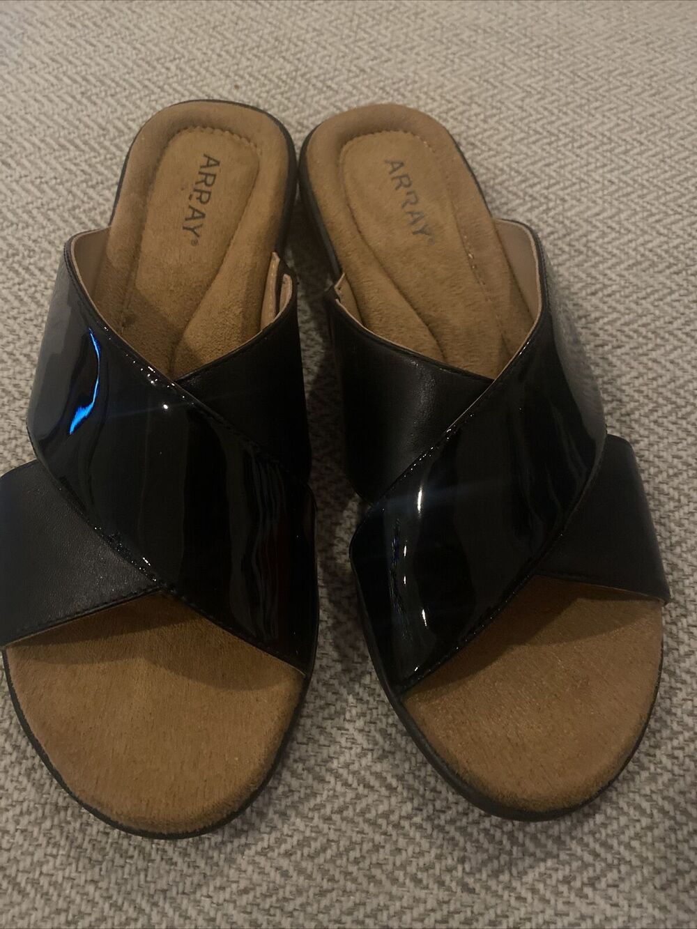 Array Shoreline Women's Sandal 8 N Black Leather Upper Brand New Flat Heel